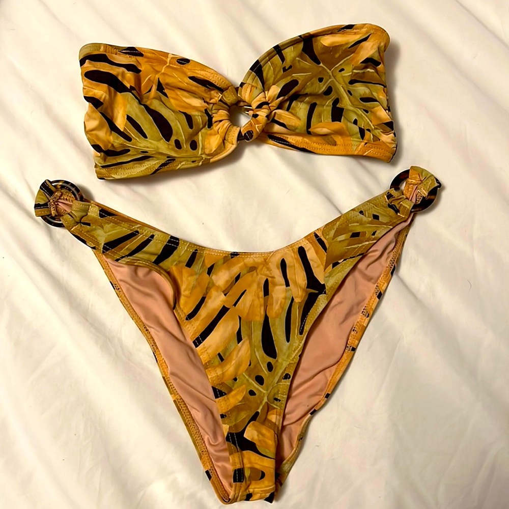 Billabong bikini Size-S